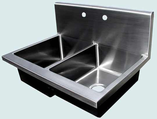 Handcrafted-Stainless-Kitchen Sinks-Flush Backsplash With Rounded Top